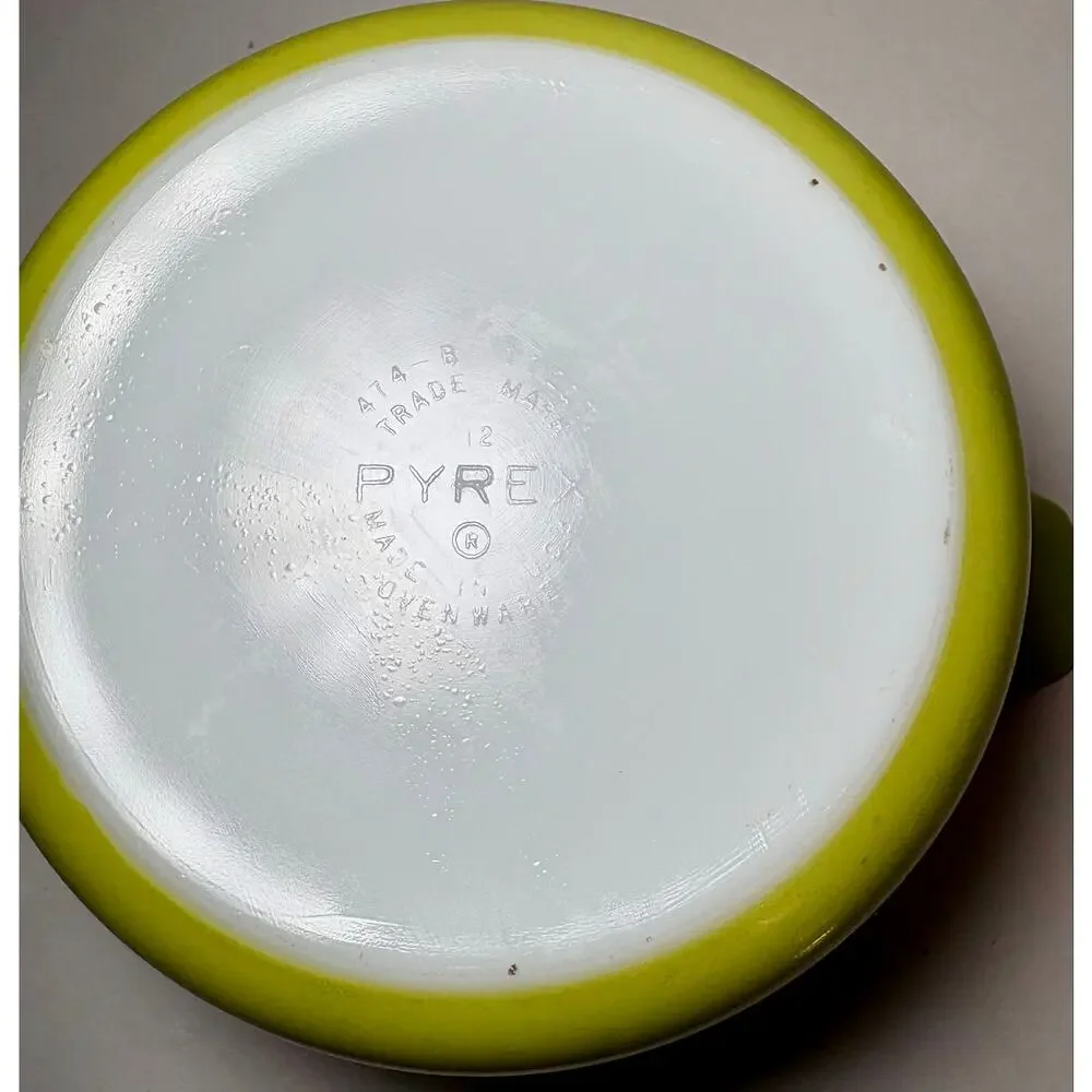 Vintage 1970s PYREX Olive Green 474-B Casserole Dish USA